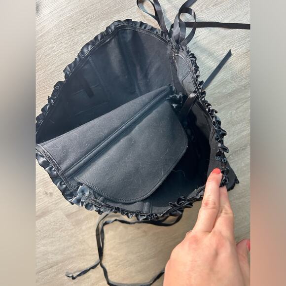 black silky floral intricate  corset with ties- silver hardware- no brand - Picture 10 of 13